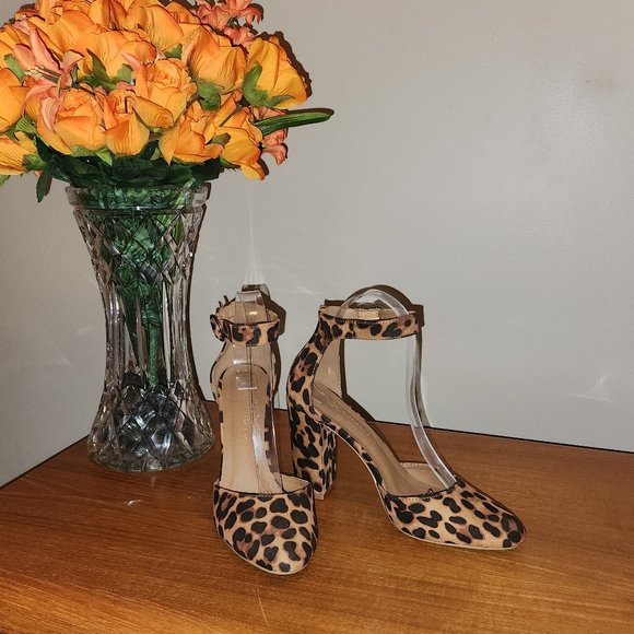 Coconuts by Matisse Leopard Print Heels - Picture 3 of 9